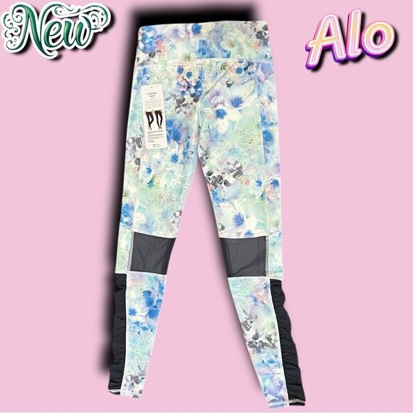 NWT ALO Yoga Runway Pant - XS - Floral Camo/Blue Mesh - Picture 6 of 10